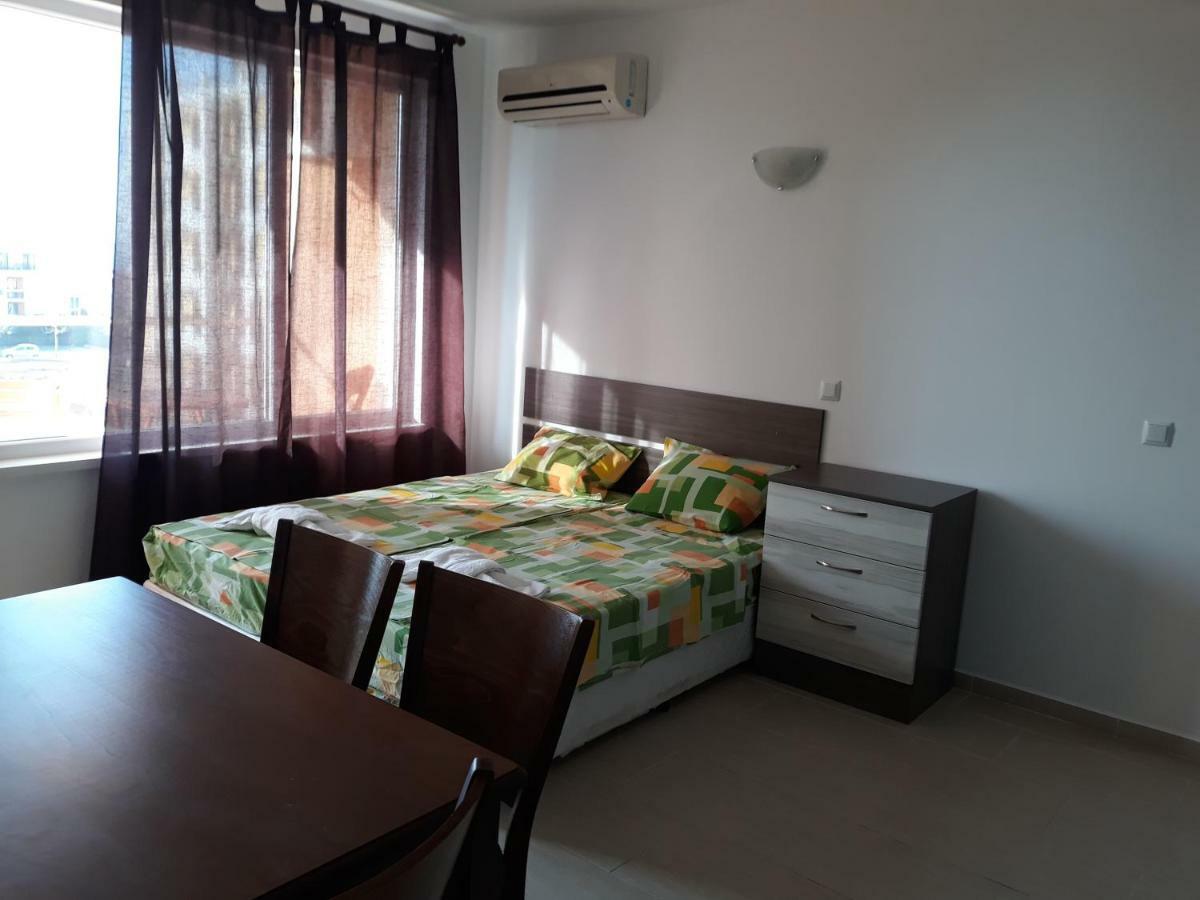 Anna Marina Apartments Sveti Vlas Exterior foto